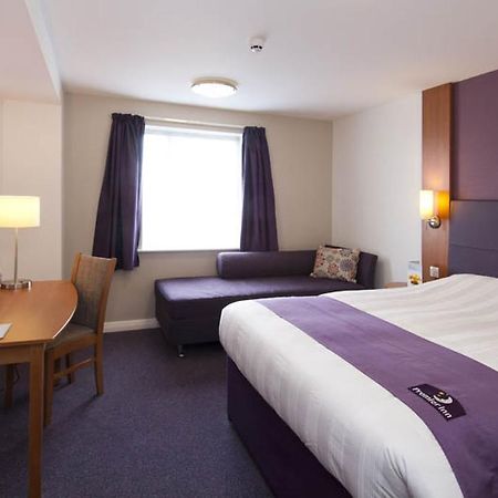 Premier Inn Edinburgh Dalkeith Exteriör bild