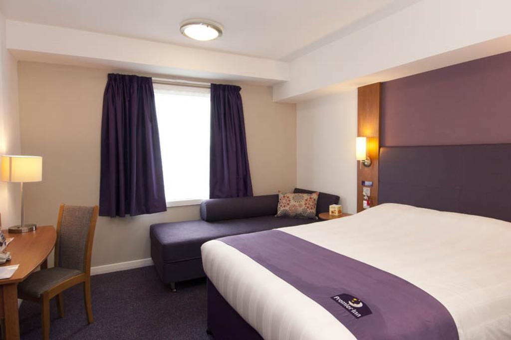 Premier Inn Edinburgh Dalkeith Rum bild