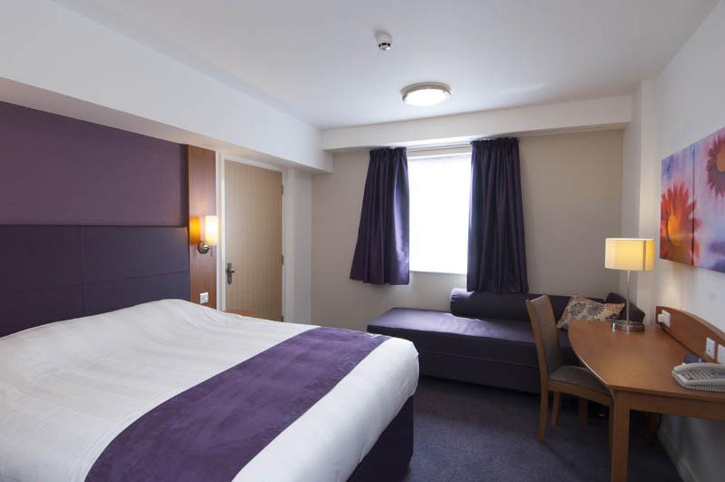 Premier Inn Edinburgh Dalkeith Rum bild