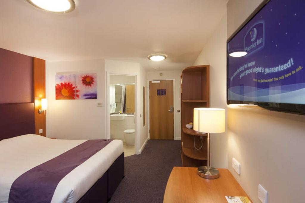 Premier Inn Edinburgh Dalkeith Exteriör bild